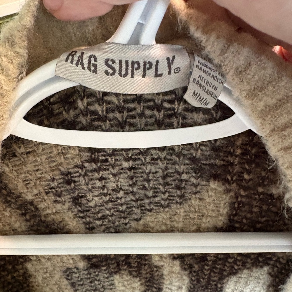Leopard Print Open Front Cardigan Sweater - Picture 3 of 5
